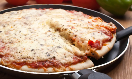 Pizza en sartén: la receta rápida y económica para hacerla en casa. Pizza en sartén: la receta rápida y económica para hacerla en casa.