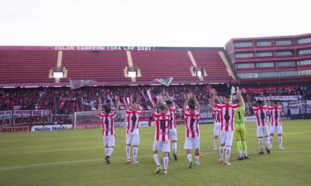 San Martín de Tucumán pidió cambiar la sede del partido contra Colón por Copa Argentina: Un evento de alto riesgo San Martín de Tucumán pidió cambiar la sede del partido contra Colón por Copa Argentina: Un evento de alto riesgo