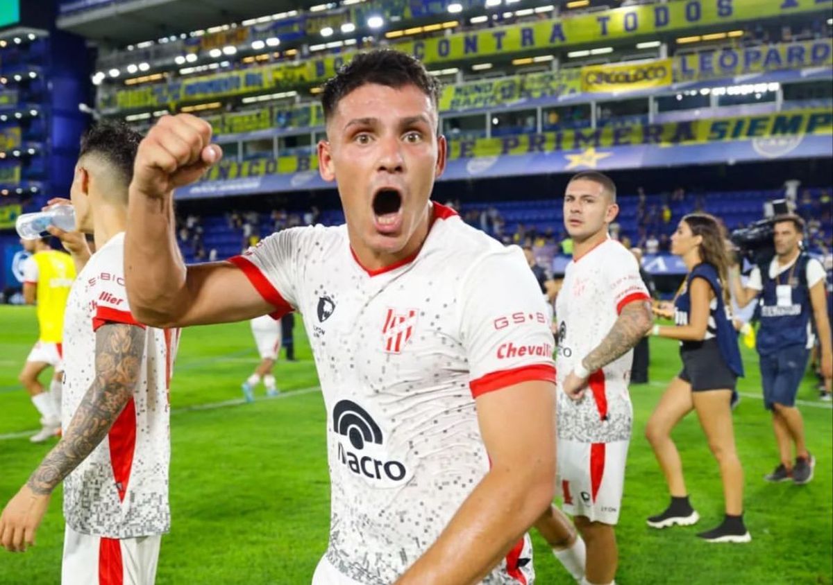 Oscar Garrido es el segundo refuerzo de Colón en este mercado de pases. Oscar Garrido es el segundo refuerzo de Colón en este mercado de pases.