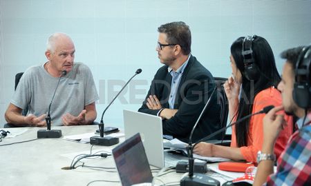Juan Carlos Sampo, estafado previsional, fue al estudio de AIRE a contar su experiencia. Juan Carlos Sampo, estafado previsional, fue al estudio de AIRE a contar su experiencia.