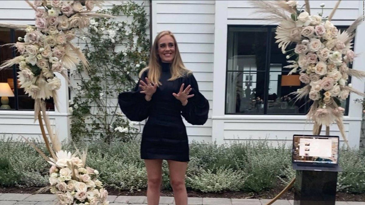 Adele contó en la red que volverá a mostrarse frente al público como presentadora de uno de los programas más importantes de Estados Unidos