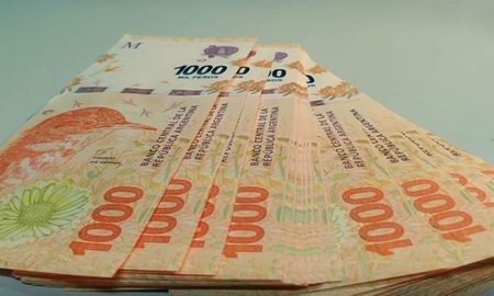Billetes de $1.000 argentinos. Billetes de $1.000 argentinos.
