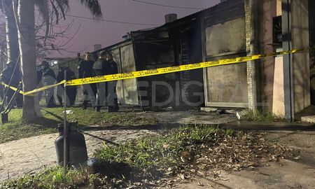 Trágico incendio en el barrio Las Flores II: murió una nena de 12 años Trágico incendio en el barrio Las Flores II: murió una nena de 12 años