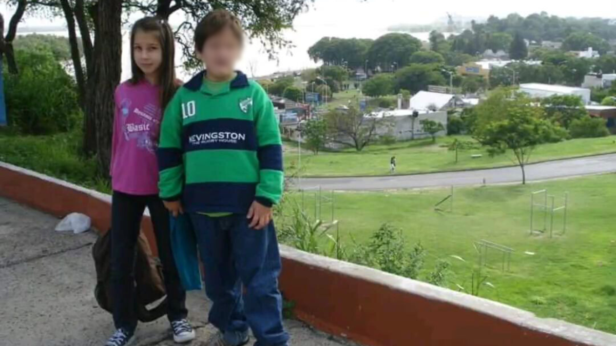 Nahir Galarza tiene un hermano menor. Nahir Galarza tiene un hermano menor.