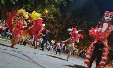 Los carnavales, que se realizará en el Parque de la Fundación de Totoras, prometen una jornada a pura música, baile y diversión pensada para toda la familia. Los carnavales, que se realizará en el Parque de la Fundación de Totoras, prometen una jornada a pura música, baile y diversión pensada para toda la familia.