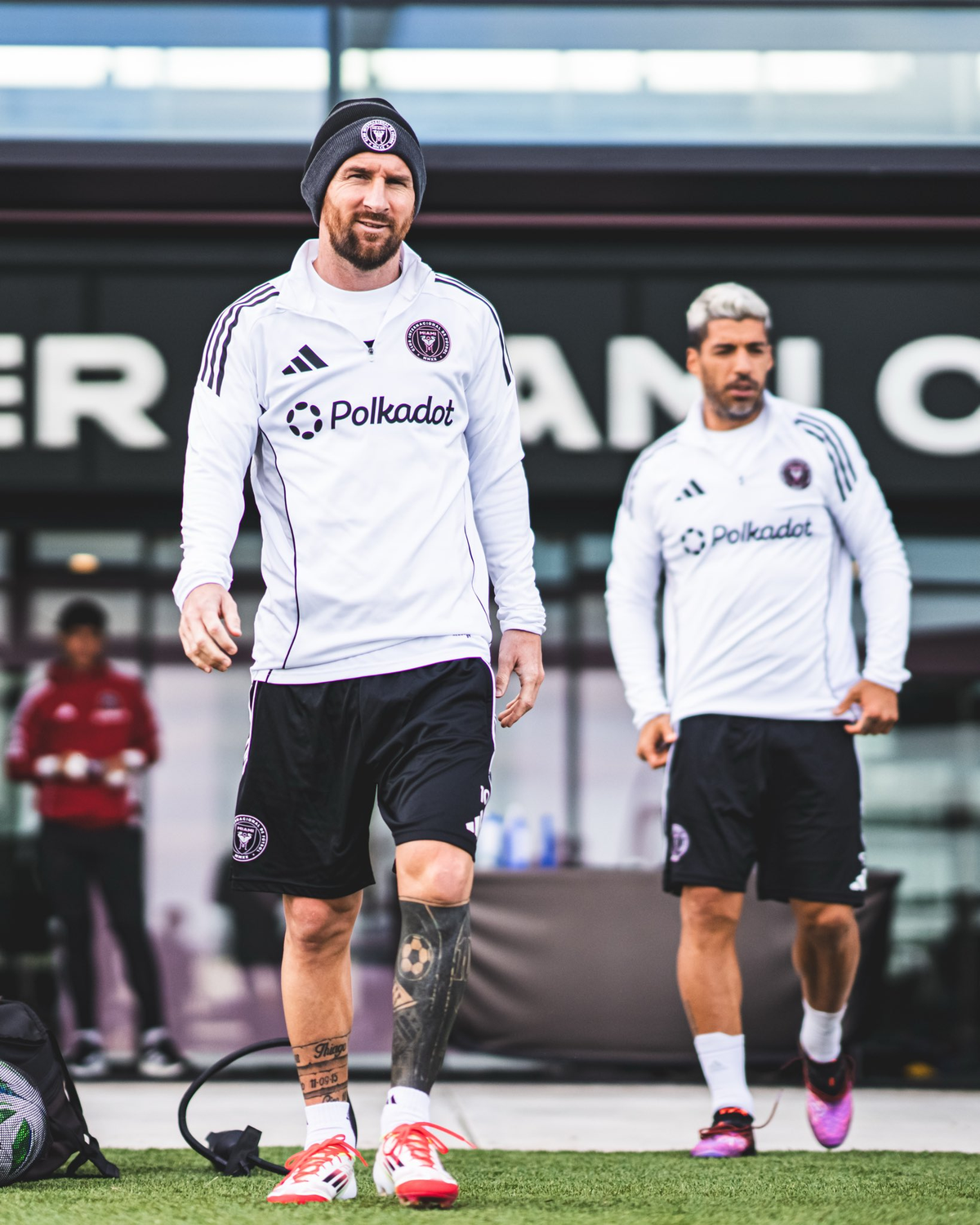 El look de Lionel Messi en la vuelta al trabajo de Inter de Miami. El look de Lionel Messi en la vuelta al trabajo de Inter de Miami.