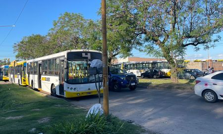 La Municipalidad de Santa Fe todavía no definió cuál será el aumento del boleto de colectivos. La Municipalidad de Santa Fe todavía no definió cuál será el aumento del boleto de colectivos.