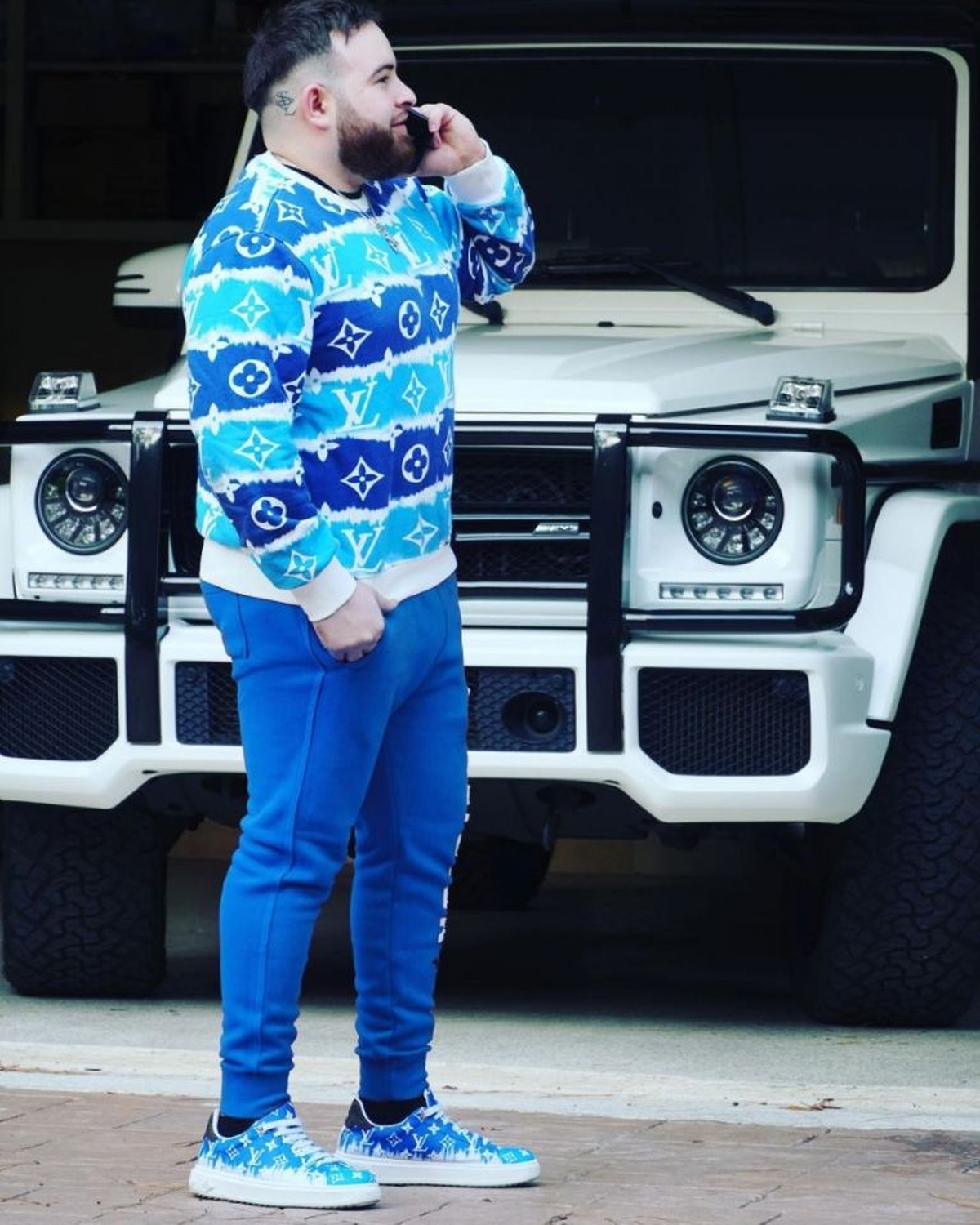 "Años atrás, él viajó a Israel, para ser parte de la unidad secreta del ejército." indicaron los allegados de la mediática.