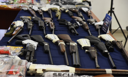 Las armas fueron adquiridas entre 2023 y 2025. Sin embargo, cuando la policía fue hasta el domicilio declarado ante el Renar, no se encontraban. Las armas fueron adquiridas entre 2023 y 2025. Sin embargo, cuando la policía fue hasta el domicilio declarado ante el Renar, no se encontraban.