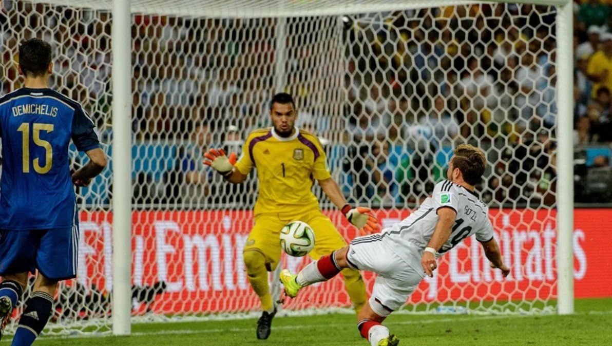 La gran atajada de Chiquito Romero que convirtió a Götze en tendencia