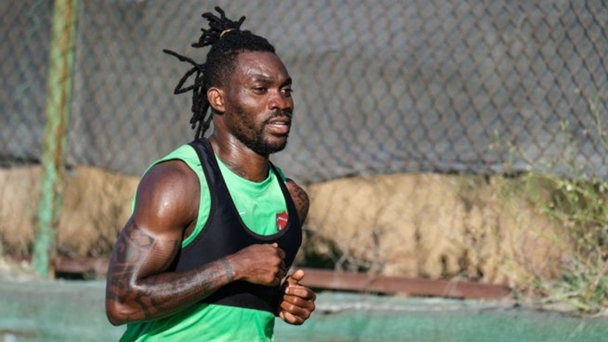 Christian Atsu está desaparecido desde el pasado lunes 6 de febrero cuando un fuerte sismo sacudió a Turquía y Siria.&nbsp;