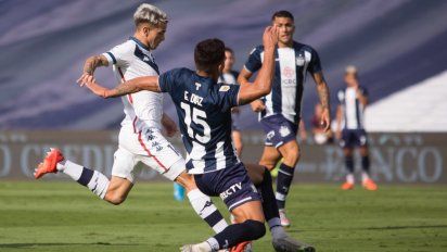 Copa de la Liga: Vélez derrotó 1-0 a Talleres como visitante, con gol de Luca Orellano