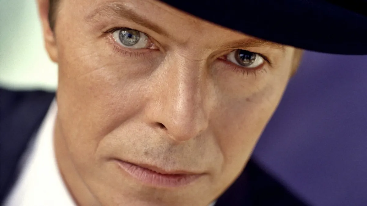 Se vendi&oacute; el cat&aacute;logo de David Bowie.