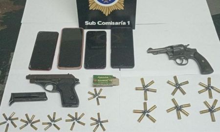Secuestraron armas y municiones en un allanamiento y detuvieron a un hombre Secuestraron armas y municiones en un allanamiento y detuvieron a un hombre