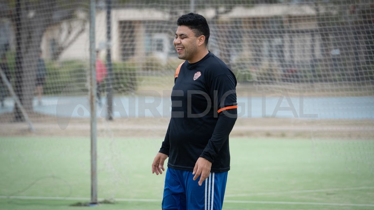 Maxi durante un entrenamiento de Los Búhos. Maxi durante un entrenamiento de Los Búhos.