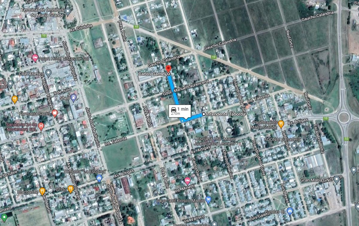 El hecho ocurrió durante la noche del sábado, en un terreno baldío situado en Carlos Gardel e Intendente Taborda, en dicha localidad cercana a la ciudad de Paraná, en la provincia de Entre Ríos.