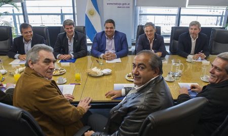 el gobierno dara de baja a 450 gremios despues de la marcha el gobierno dara de baja a 450 gremios despues de la marcha