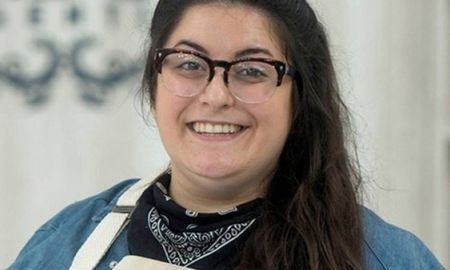 Agustina tenía un gran talento para la pastelería. Agustina tenía un gran talento para la pastelería.