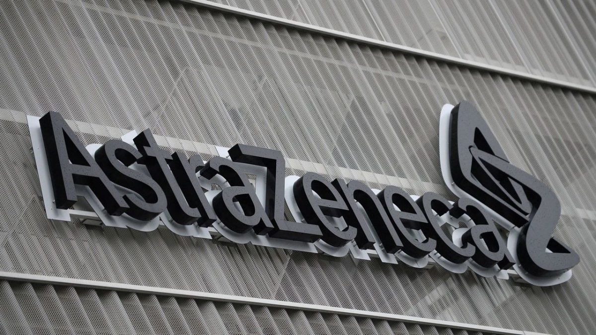 La vacuna vuelve a recibir el respaldo del gobierno británico.