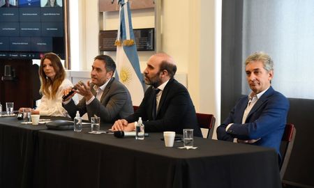 Juan Cabandié realizó una síntesis de lo actuado en el Foro Federal de Bienestar Animal y afirmó que desde la cartera a su cargo se impulsa un proyecto de ley de bienestar animal. Juan Cabandié realizó una síntesis de lo actuado en el Foro Federal de Bienestar Animal y afirmó que desde la cartera a su cargo se impulsa un proyecto de ley de bienestar animal.