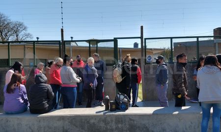Familiares de las víctimas de los supuestos abusos contaron en AIRE que las niñas relatan el juego del gato, como el mecanismo por el cual el docente abusó de ellas. Familiares de las víctimas de los supuestos abusos contaron en AIRE que las niñas relatan el juego del gato, como el mecanismo por el cual el docente abusó de ellas.