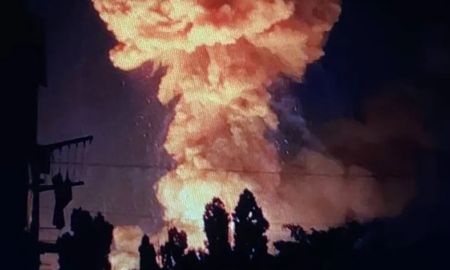 La explosión del depósito de armas del ejército ruso en Nova Kakhovka, Jerson. La explosión del depósito de armas del ejército ruso en Nova Kakhovka, Jerson.