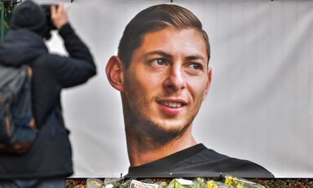 la siniestra burla de los hinchas del swansea sobre la muerte de emiliano sala la siniestra burla de los hinchas del swansea sobre la muerte de emiliano sala