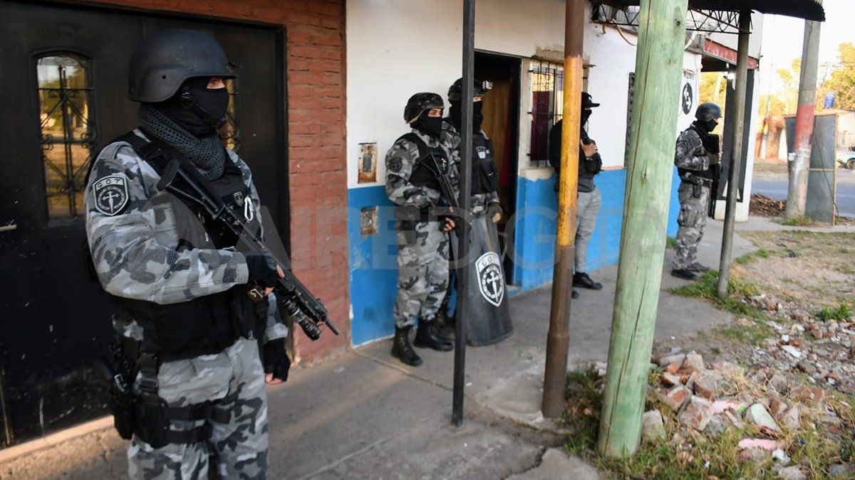 Uno de los allanamientos fue en una vivienda de Lamadrid y Avellaneda