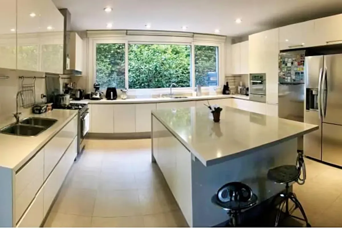 La cocina de Marcelo Tinelli en Nordelta.