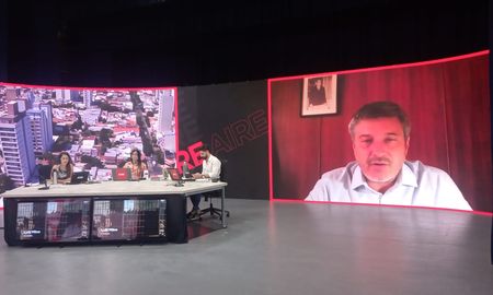 En el Cofesa estamos ocupados en buscar estrategias razonables para dar respuesta a cada situación, sostuvo Castelli en relación a los desafíos que plantea la variante Ómicron. En el Cofesa estamos ocupados en buscar estrategias razonables para dar respuesta a cada situación, sostuvo Castelli en relación a los desafíos que plantea la variante Ómicron.