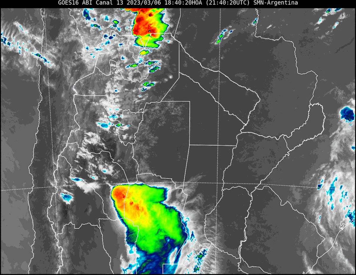 En la imagen satelital se observa una masa muy inestable sobre la provincia de Córdoba, que se extiende hacia nuestra provincia.