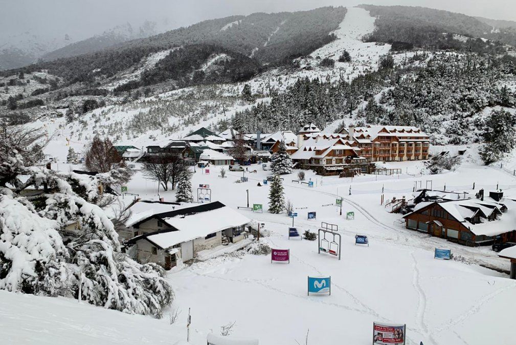 Una joven compartió cuánto cuesta alquilar un equipo de nieve en el Cerro Catedral