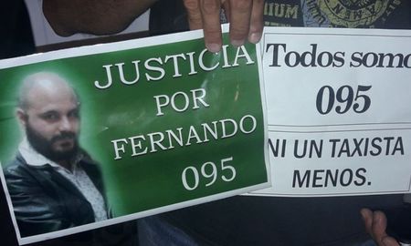 El taxista Fernando Rodríguez fue asesinado de un disparo en el pecho la noche del 11 de diciembre de 2017 El taxista Fernando Rodríguez fue asesinado de un disparo en el pecho la noche del 11 de diciembre de 2017