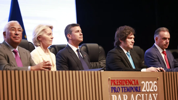 Javier Milei evitó aplaudir un elogio a Lula da Silva y expuso la tensión política en el Mercosur