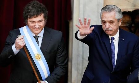 La herencia del gobierno de Alberto Fernández es uno de los tópicos de discusión en el inicio del mandato de Javier Milei. La herencia del gobierno de Alberto Fernández es uno de los tópicos de discusión en el inicio del mandato de Javier Milei.