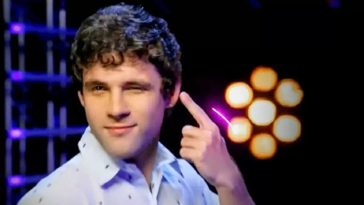 Agustín regresa a la casa de Gran Hermano y se reencuentra con Marcos