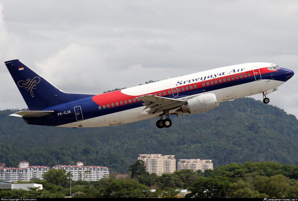 El vuelo SJ182 salió del aeropuerto internacional Soekarno-Hatta de Yakarta