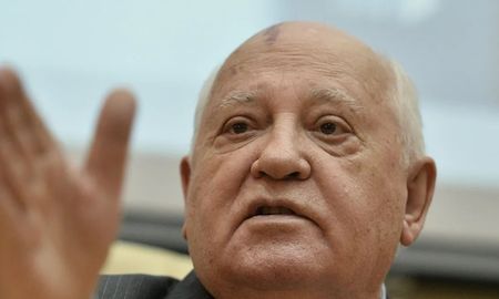 El antiguo presidente de la extinta Unión de Repúblicas Socialistas Soviéticas (URSS) Mikhail Gorbachov murió este martes a los 92 años. El antiguo presidente de la extinta Unión de Repúblicas Socialistas Soviéticas (URSS) Mikhail Gorbachov murió este martes a los 92 años.