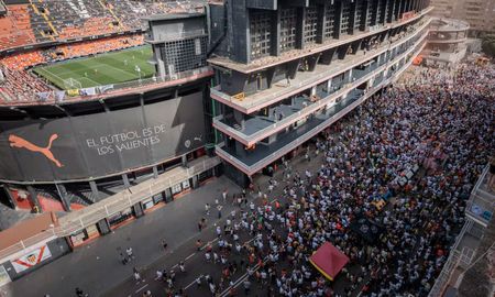 El grupo inversor de Singapur, dueño del Valencia, comunicó que está a la venta. El grupo inversor de Singapur, dueño del Valencia, comunicó que está a la venta.