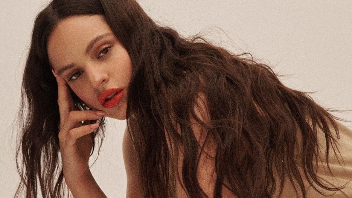 Rapada y sin maquillaje: la foto retro de Rosalía que se volvió viral
