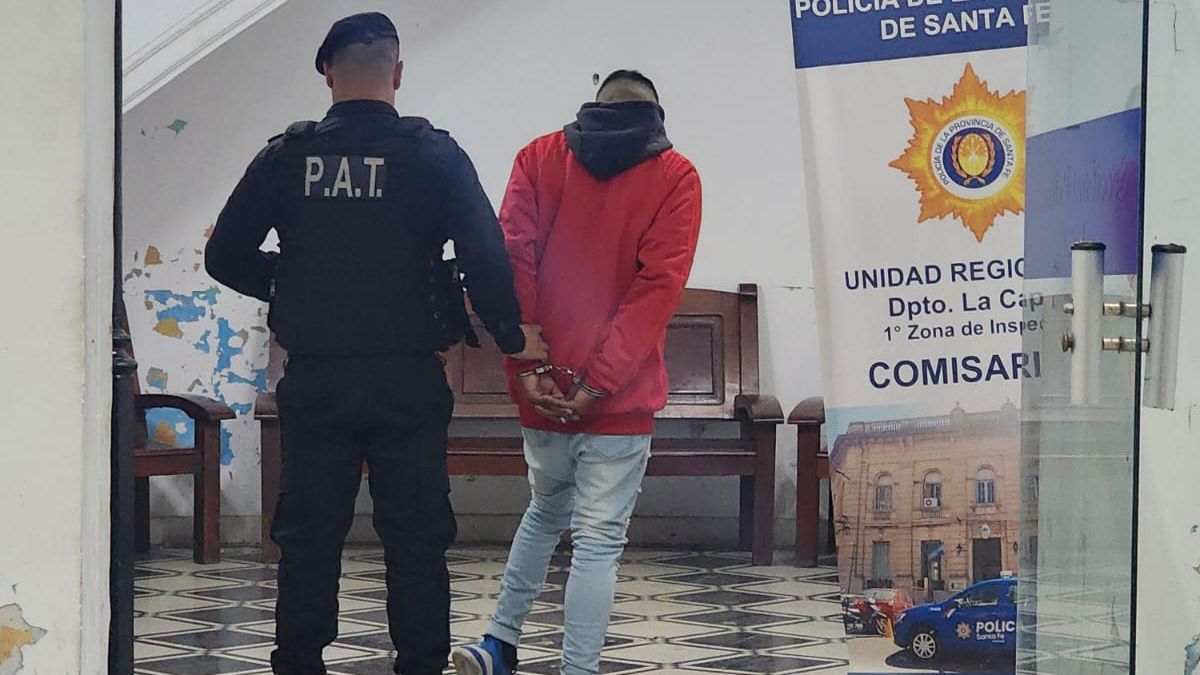 Detuvieron a un joven de 21 años por presunto robo de moto en la ciudad de Santa Fe