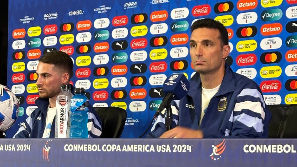 Lionel Scaloni aún no confirmó el equipo para enfrentar a Ecuador.