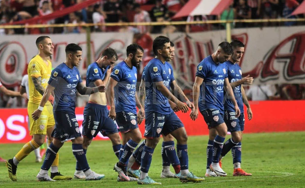 Unión cayó 3 a 1 ante Newells por la cuarta fecha de la Copa de la Liga.