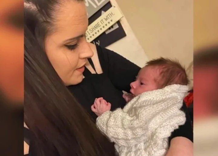 Jess Aldridge, de 24 años, afirmó que su novio, Ryan Shelton, de 29, se escapó con su madre.