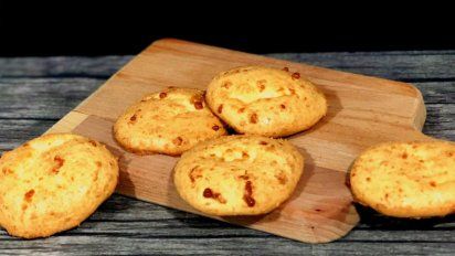 Bizcochos de queso: una receta esponjosa por dentro (y muy crocante por fuera)