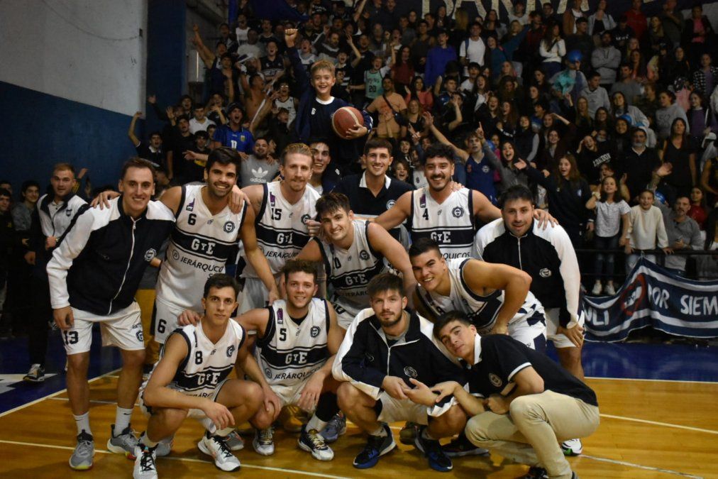 Gimnasia y Esgrima de 4 de Enero, a un paso del título en el básquet de la Provincia de Santa Fe