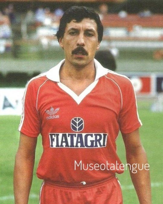 Pablo de las Mercedes Cárdenas es el jugador con más partidos de la historia. 362 cotejos oficiales. Gentileza: @museotatengue