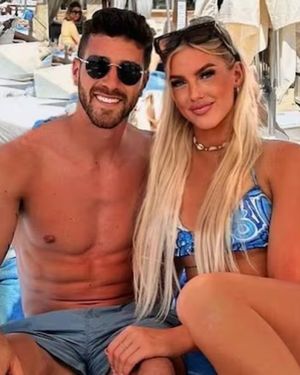 Kelci Rose, futbolista inglesa de 22 años y pareja de Marcos Senesi, celebró con emoción la convocatoria del defensor argentino al Mundial 2026. Kelci Rose, futbolista inglesa de 22 años y pareja de Marcos Senesi, celebró con emoción la convocatoria del defensor argentino al Mundial 2026.