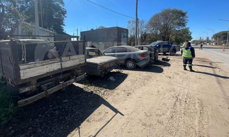 Este lunes se trasladaron los autos que estaban en la Comisaría 23° de Santo Tomé. Este lunes se trasladaron los autos que estaban en la Comisaría 23° de Santo Tomé.