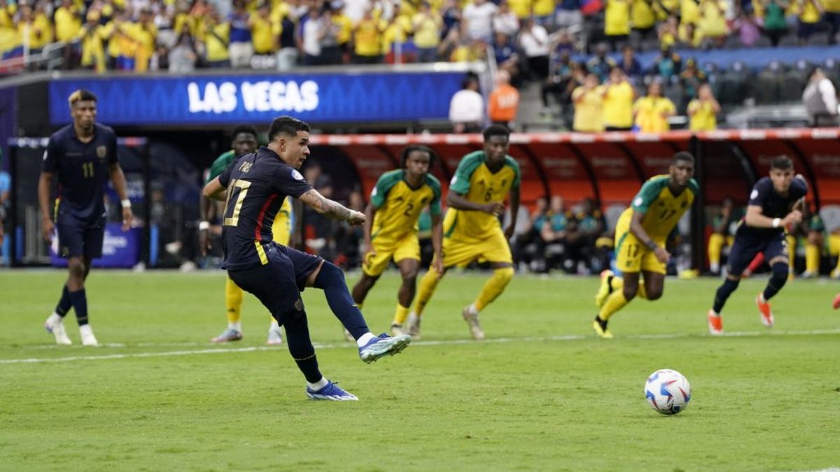 Ecuador venció 3-1 a Jamaica y, hoy por hoy, sería el rival de Argentina en cuartos. Ecuador venció 3-1 a Jamaica y, hoy por hoy, sería el rival de Argentina en cuartos.
